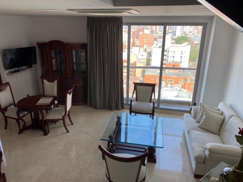 Buenavista Plaza Aparta Hotel บาร์รังกีญา ภายนอก รูปภาพ